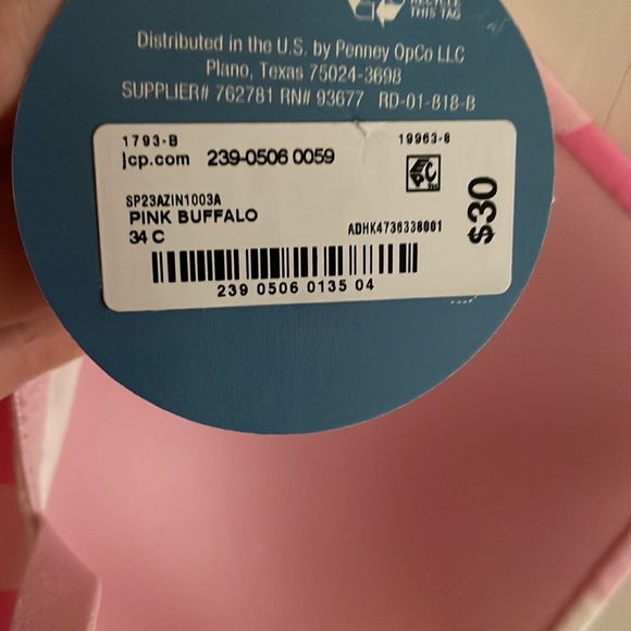 NWT bra and pantie set - Picture 9 of 10